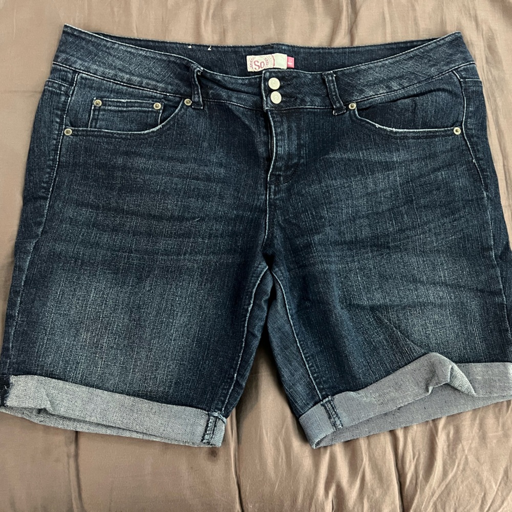 So Denim Jean Bermuda Shorts Size 17